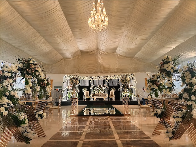 Cover image of Elegance Marquee